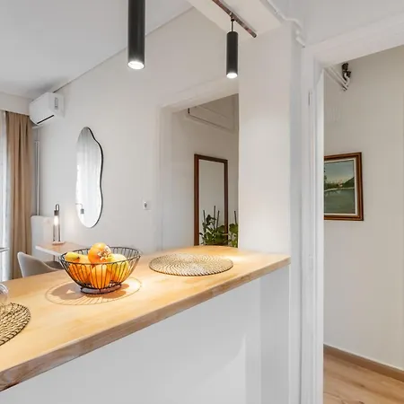 Delmare Nest Apartmán *