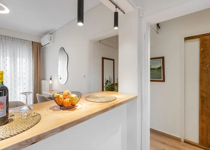 Delmare Nest Apartmán *