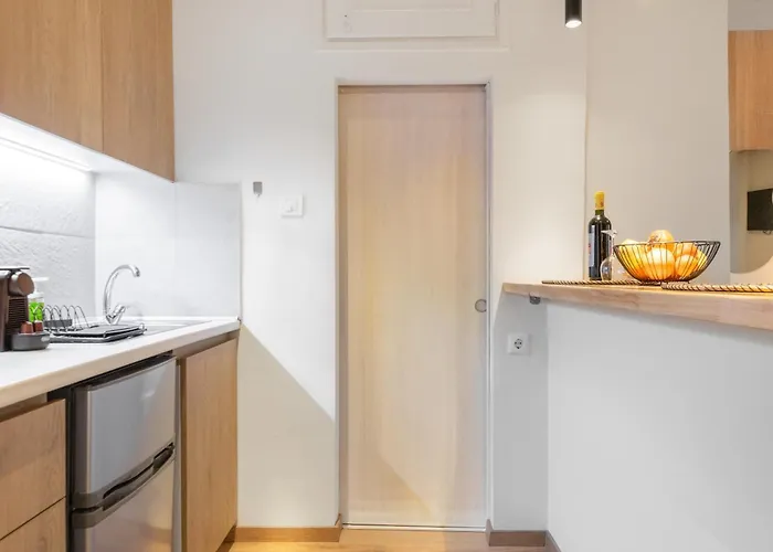 Delmare Nest Apartment *
