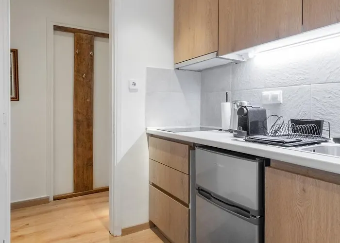 Delmare Nest Apartman Szaloniki